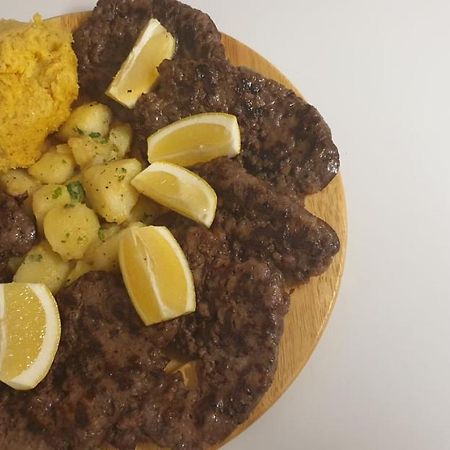 El Rocol Aparthotel Vezza dʼOglio Екстериор снимка
