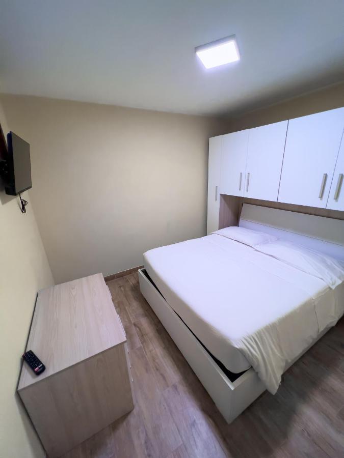 El Rocol Aparthotel Vezza dʼOglio Екстериор снимка