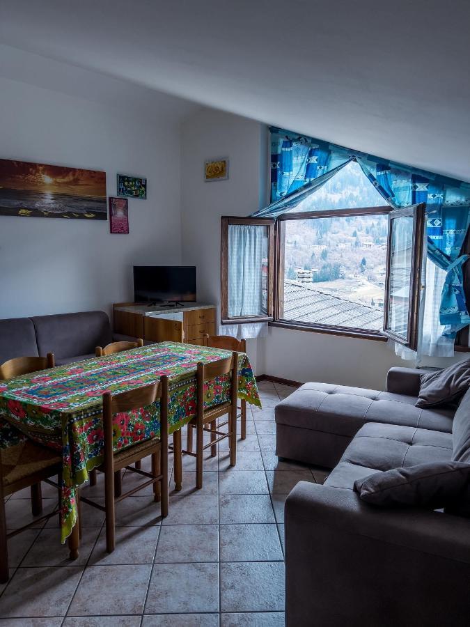 El Rocol Aparthotel Vezza dʼOglio Екстериор снимка