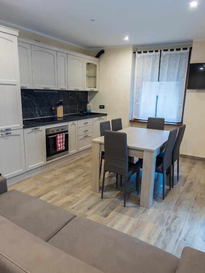 El Rocol Aparthotel Vezza dʼOglio Екстериор снимка