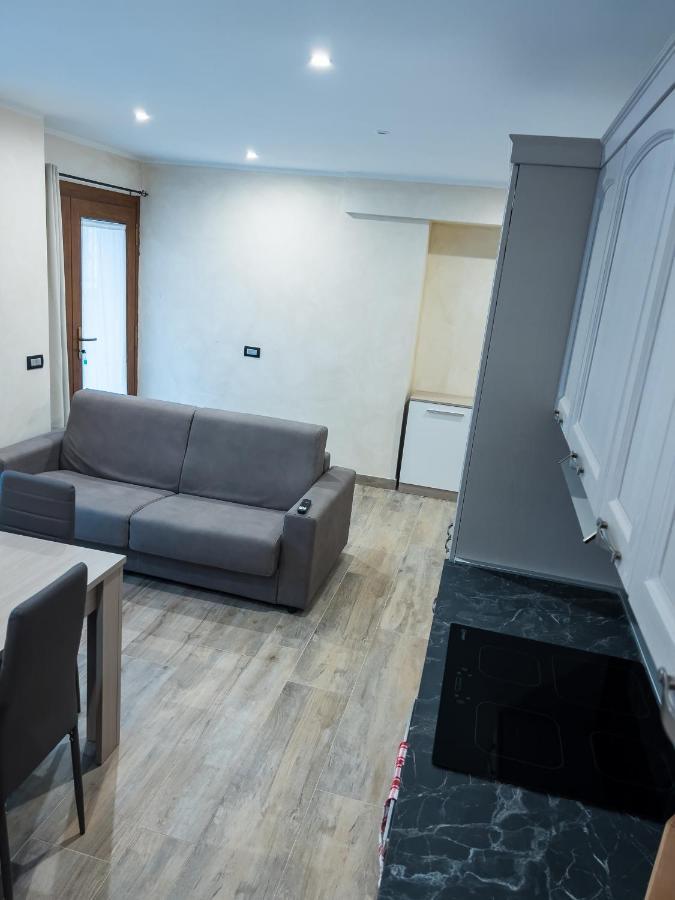 El Rocol Aparthotel Vezza dʼOglio Екстериор снимка